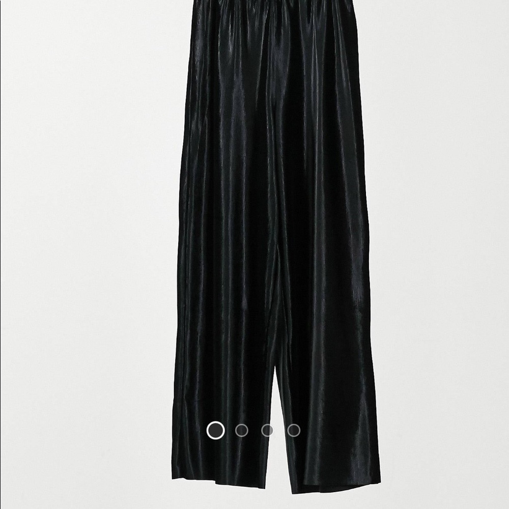 ASOS DESIGN culotte trousers in velour black